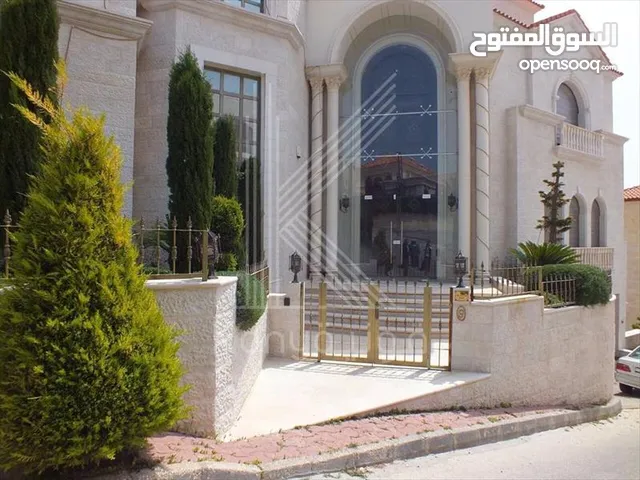 760 m2 5 Bedrooms Villa for Sale in Amman Dabouq