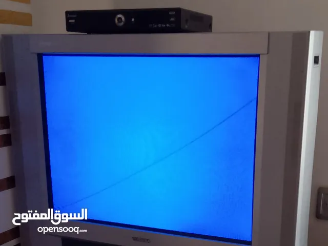 تلفزيون توشيبا العربي حجم كبير جدا ممتاز لا يوجد به اى عيوب شاشته أفضل من الموديلات. الحديثة