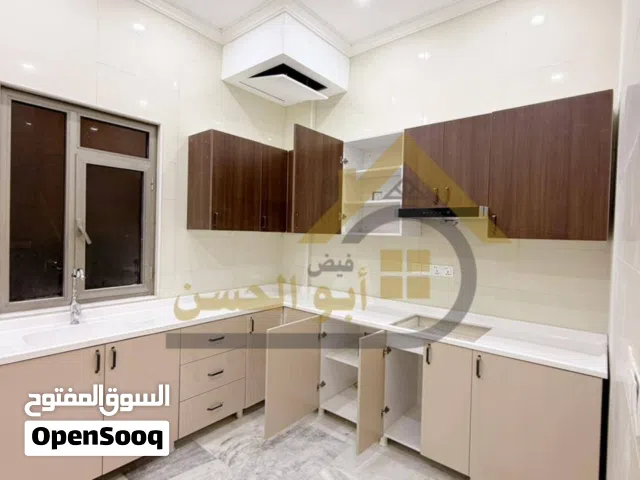 شقة للايجار في منطقة الجنينة الشقة حديثة