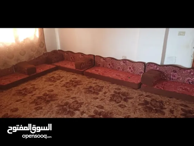 مجلس عربي للبيع مع موكيته البيع بداعي السفر 6مساند 6 سفنجات 6 مراكي