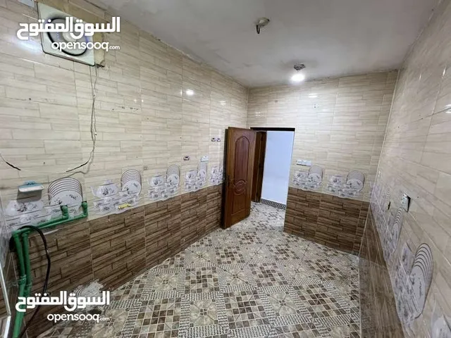 130 m2 2 Bedrooms Apartments for Rent in Basra Amitahiyah
