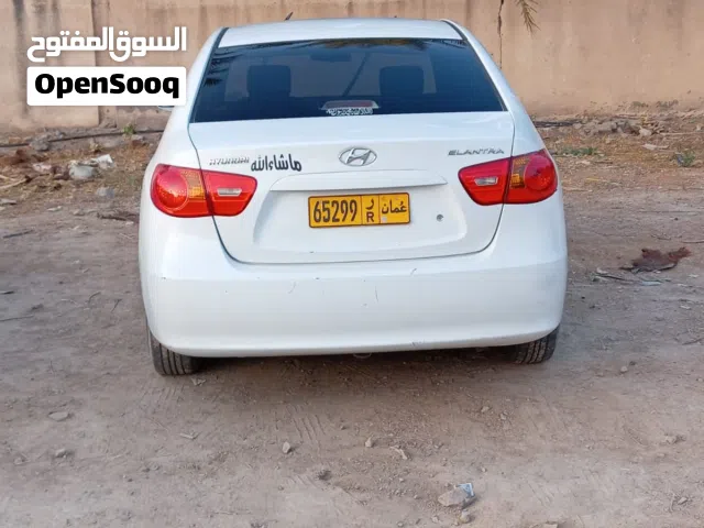 Used Hyundai Elantra in Al Dakhiliya