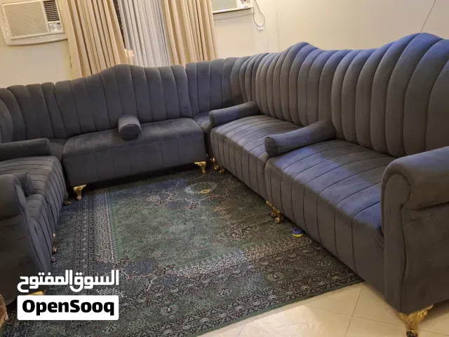 كنب متصل للبيع المستعجل