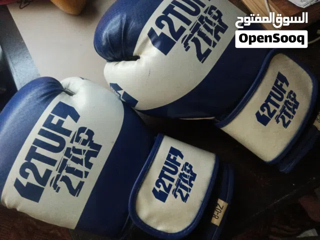 قفاز بوكسينج استعمال 3 مرات فقط بحالة الجديد لون مميزن وخامة قوية