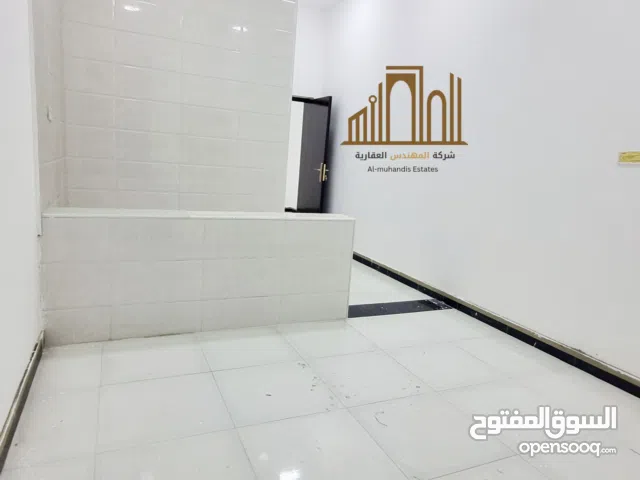 شقق عدد 3 بناء حديث للايجار بالجمهورية