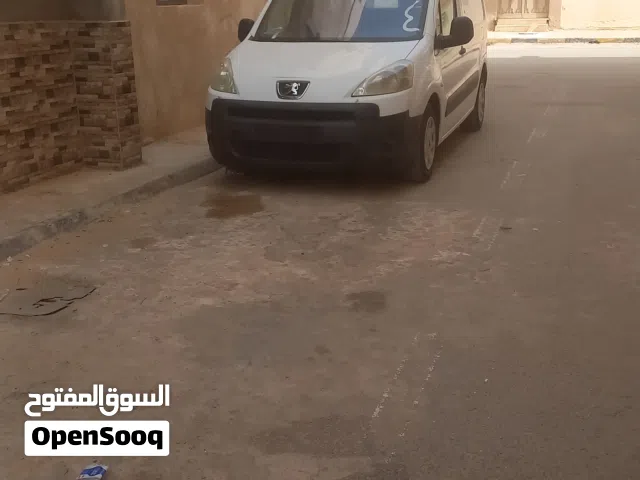 2008 بيجو بارتنر B9