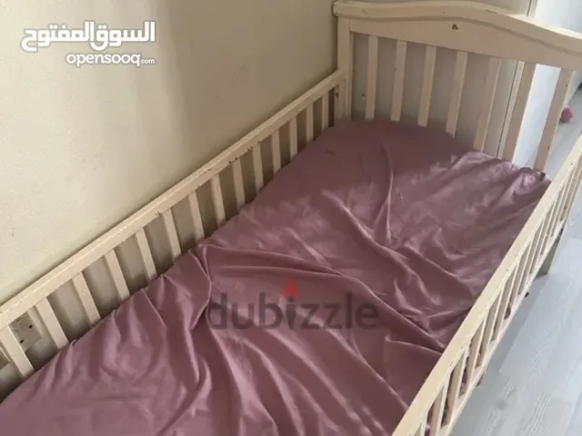 سرير اطفال