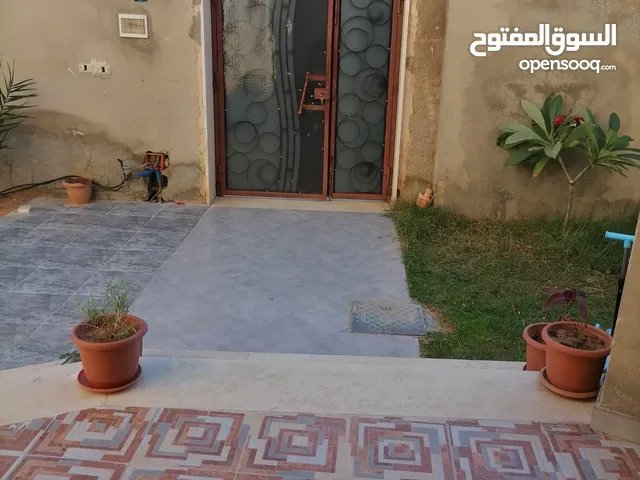 250 m2 3 Bedrooms Townhouse for Sale in Tripoli Alswani