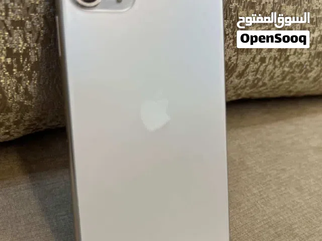 ايفون 11 برو مكس نضيف