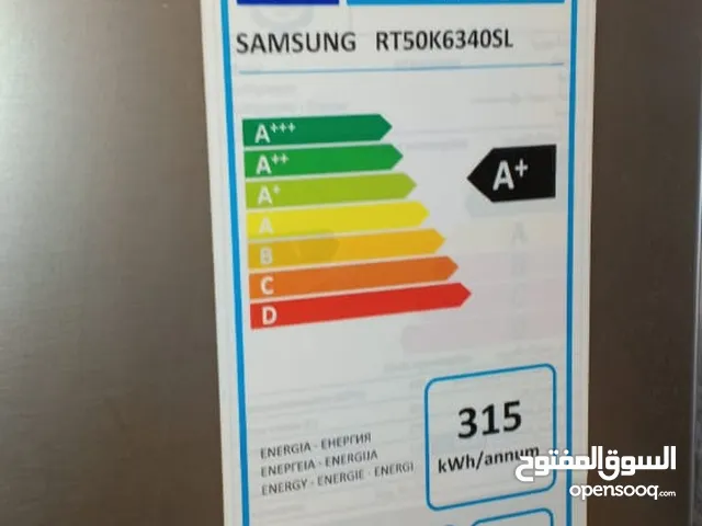 ثلاجة Samsung مستعمله استعمال قليل جدا للبيع لسبب الاضطراري