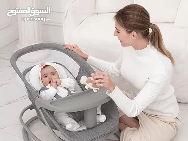 كرسي كهربائي هزاز من شهر الى 9 اشهر غير مستخدم بالكارتون