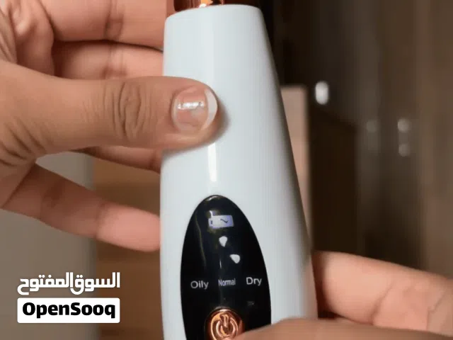 جهاز شفط وتنظيف الرؤوس السوداء