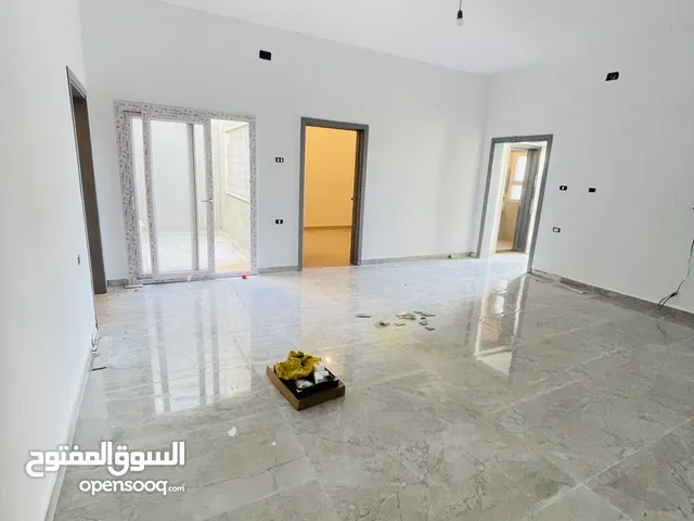 250 m2 3 Bedrooms Townhouse for Rent in Tripoli Airport Road