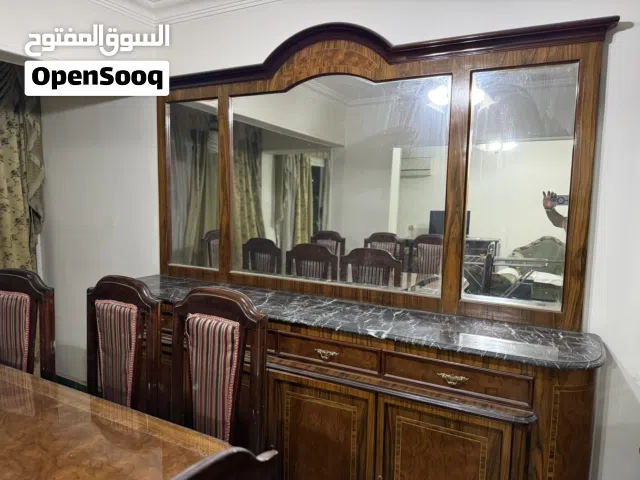 غرفة سفرة صناعه دمياط بحالة ممتازة
