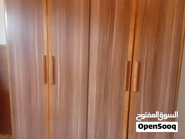 دولاب مستعمل استعمال نظيف