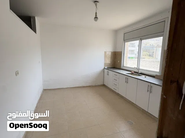 100 m2 2 Bedrooms Apartments for Rent in Ramallah and Al-Bireh Beitunia