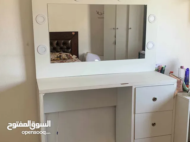 مراي بحاله جيده جميع الضواو شغالين وبحاله جيده