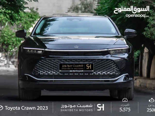 Toyota Crown hybrid 2023 premium