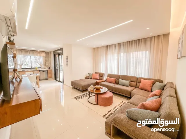 185 m2 3 Bedrooms Apartments for Rent in Ramallah and Al-Bireh Downtown