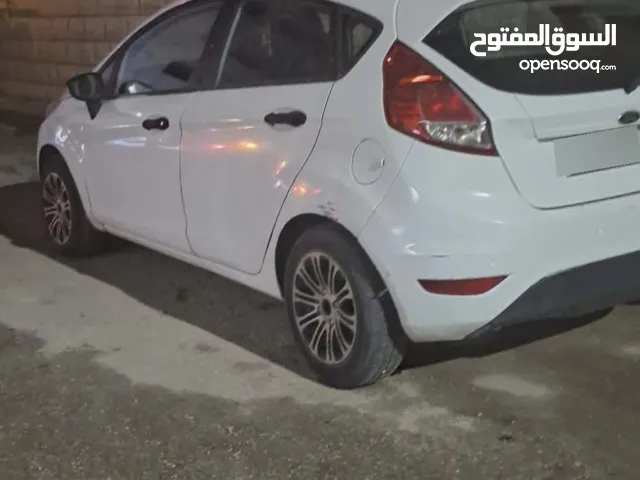 سيارة فورد فيستا 2014