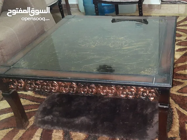 طربيزات حجم جامبو خشب ثقيل مع زجاج