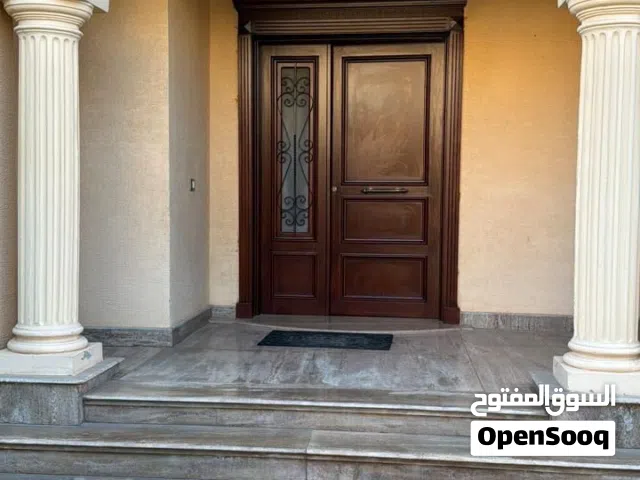 لاصحاب الذوق الراقى والهدوء فيلا مستقله منفصله على أرقى مستوى تشطيبات فاخره راقيه وتصميم معمارى فاخر
