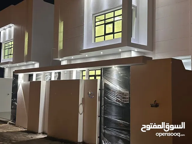 317 m2 4 Bedrooms Villa for Sale in Al Batinah Al Rumais
