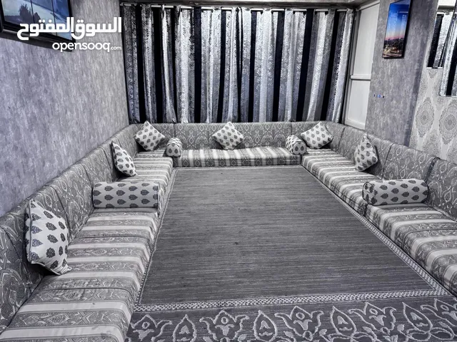 مجلس عربي نظيف