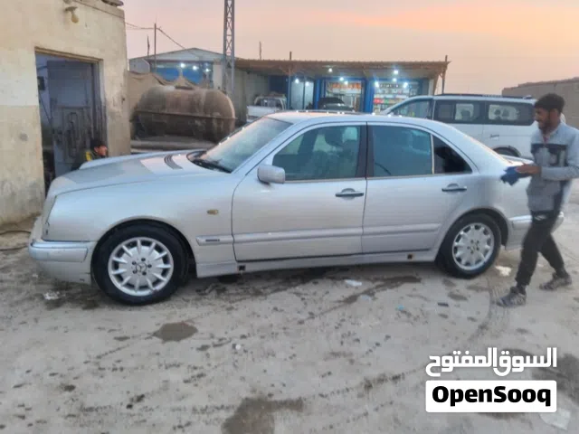 ام عيون للبيع موديل 1997مكينة 6 خراطيم مصبوغة عام وبيها طخات خفيفه