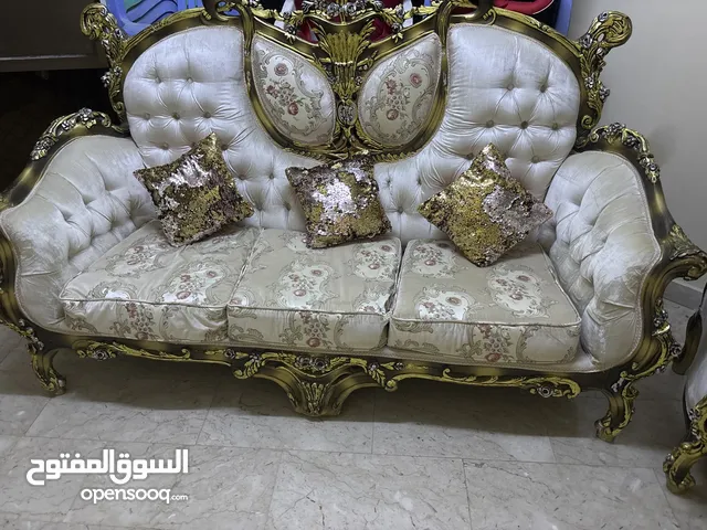 طقم جلوس 7 أشخاص