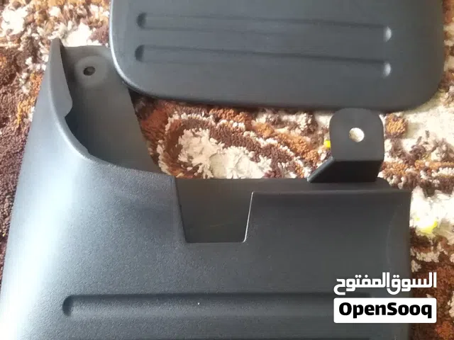 للبيع رفارف هيونداي كل أنواع سيارات الهونداي واي مديل بعد الاماميات فقط