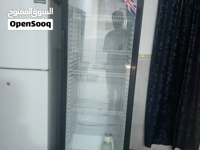 يوجد عارضات تبريد للبيع شرط الشغل واستخدام قليل