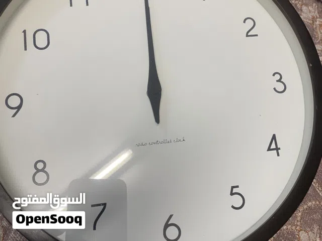 ساعة انتيكة جدارية