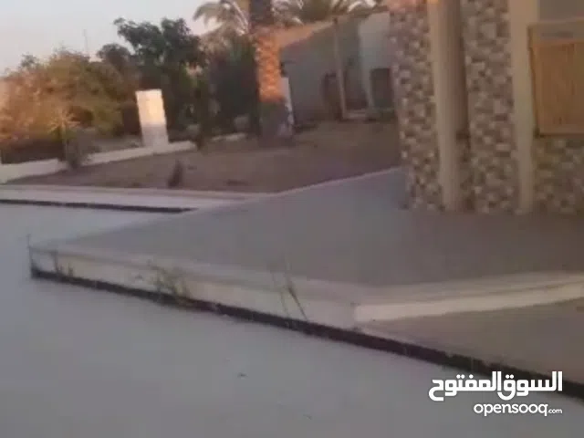 3 Bedrooms Farms for Sale in Tripoli Al-Baesh