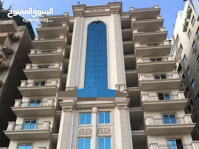 شقة فاخرة بالدقى للايجار على البطل احمدعبدالعزيز