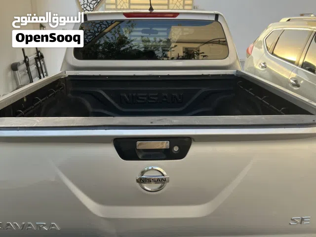 2016 نيسان نافارا SE