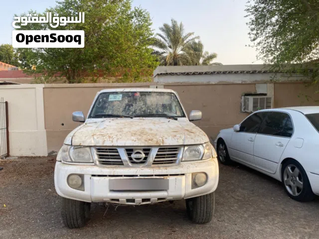 نيسان فتك موديل 2003 ابيض