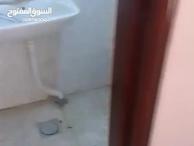 استوديو متواضع للايجار