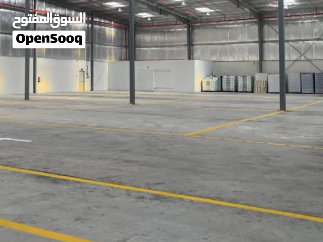 ابدأ مشروعك بثقة واحجز مستودعك الآن قبل اكتمال المساحات المتاحة