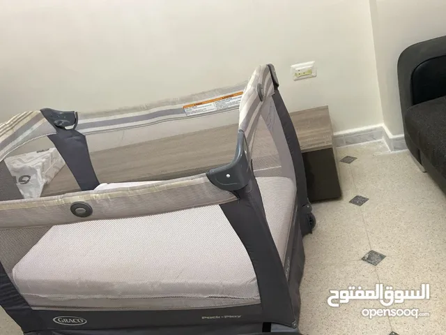 تخت و كرسي طعام