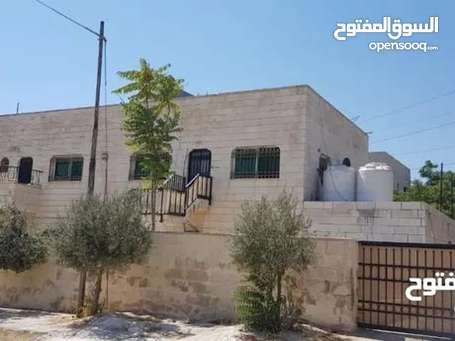 560 m2 More than 6 bedrooms Townhouse for Sale in Amman Khirbet Sooq