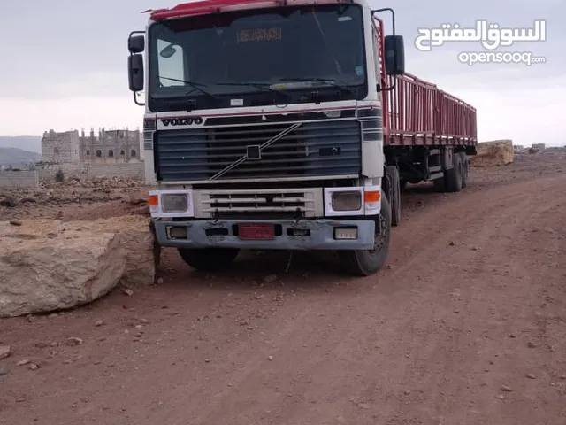 Tractor Unit Volvo 1992 in Al Hudaydah