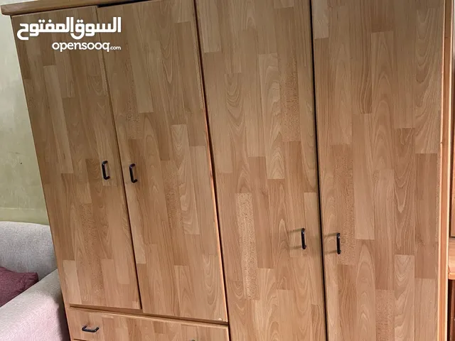 خزانه فورمايكه تفصيل زان ولاتيه مع تواليت وكمدينه فقط