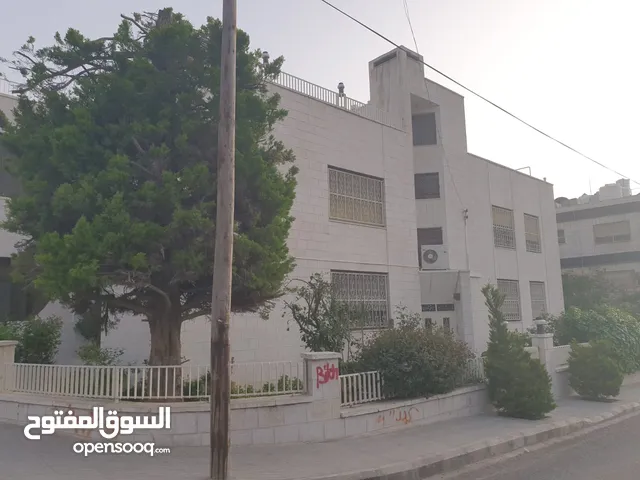 700 m2 3 Bedrooms Villa for Sale in Amman Al Rawabi