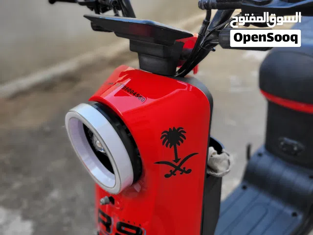 سلام عليكم درجة R9 نضافة 90% خمسه بطاريات 32 ملف 1200 سرعه 109 احله من صوره