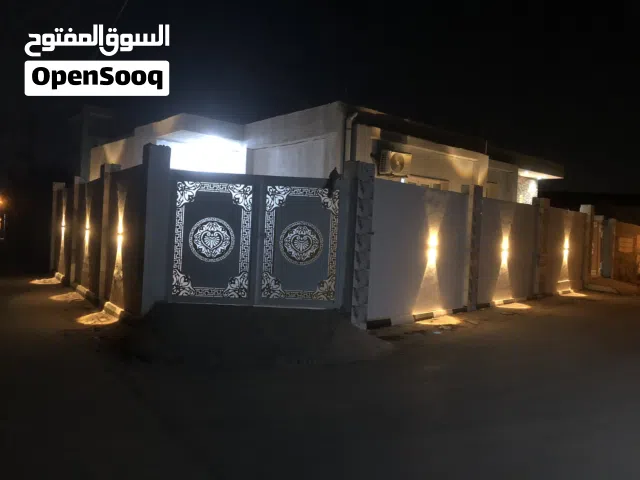 150 m2 3 Bedrooms Townhouse for Sale in Tripoli Al-Serraj