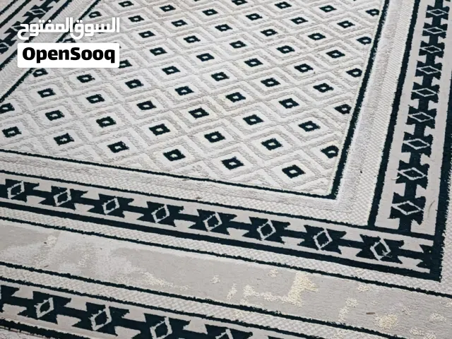 للبيع بساط 3.66×2.60 يفرش حجره 4.5 بل 4 نضيف طرابلس مشروع الهضبه لتواصل وتس او اتصال 0