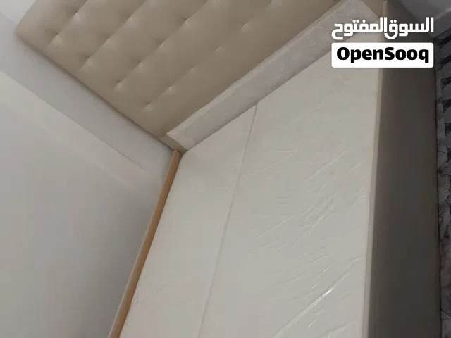 سرير عرض متر ونص 20kd