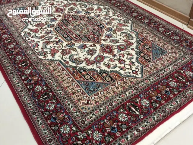 سجادة فارسية يدويّة گل أبريشم – تحفة فنية فاخرة