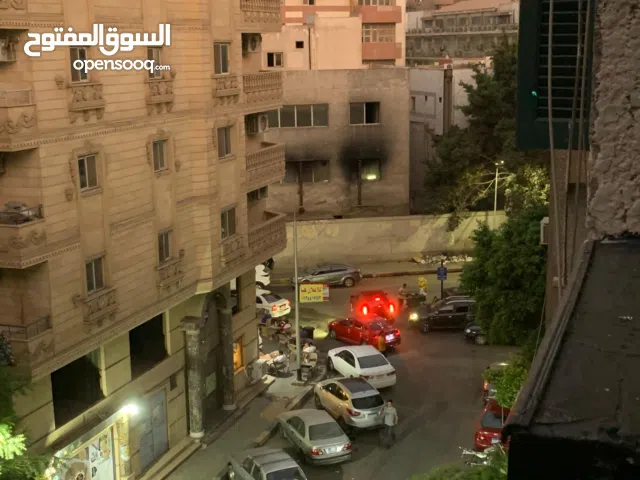 شقة للبيع في الدقي بموقع مميز